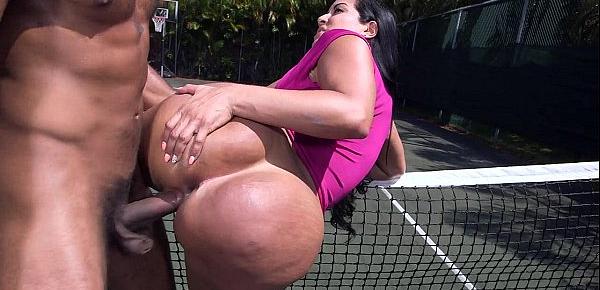  Getting Black Cock on the tennis court
